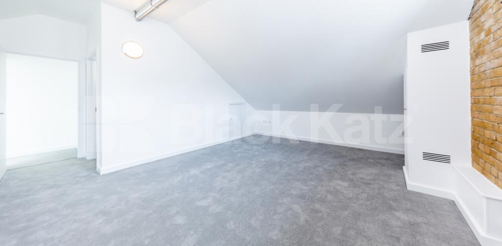 			2 Bedroom, 2 bath, 1 reception Apartment			 SPRINGFIELD HOUSE LOFTS-TYSSEN STREET, DALSTON/HAGGERSTON