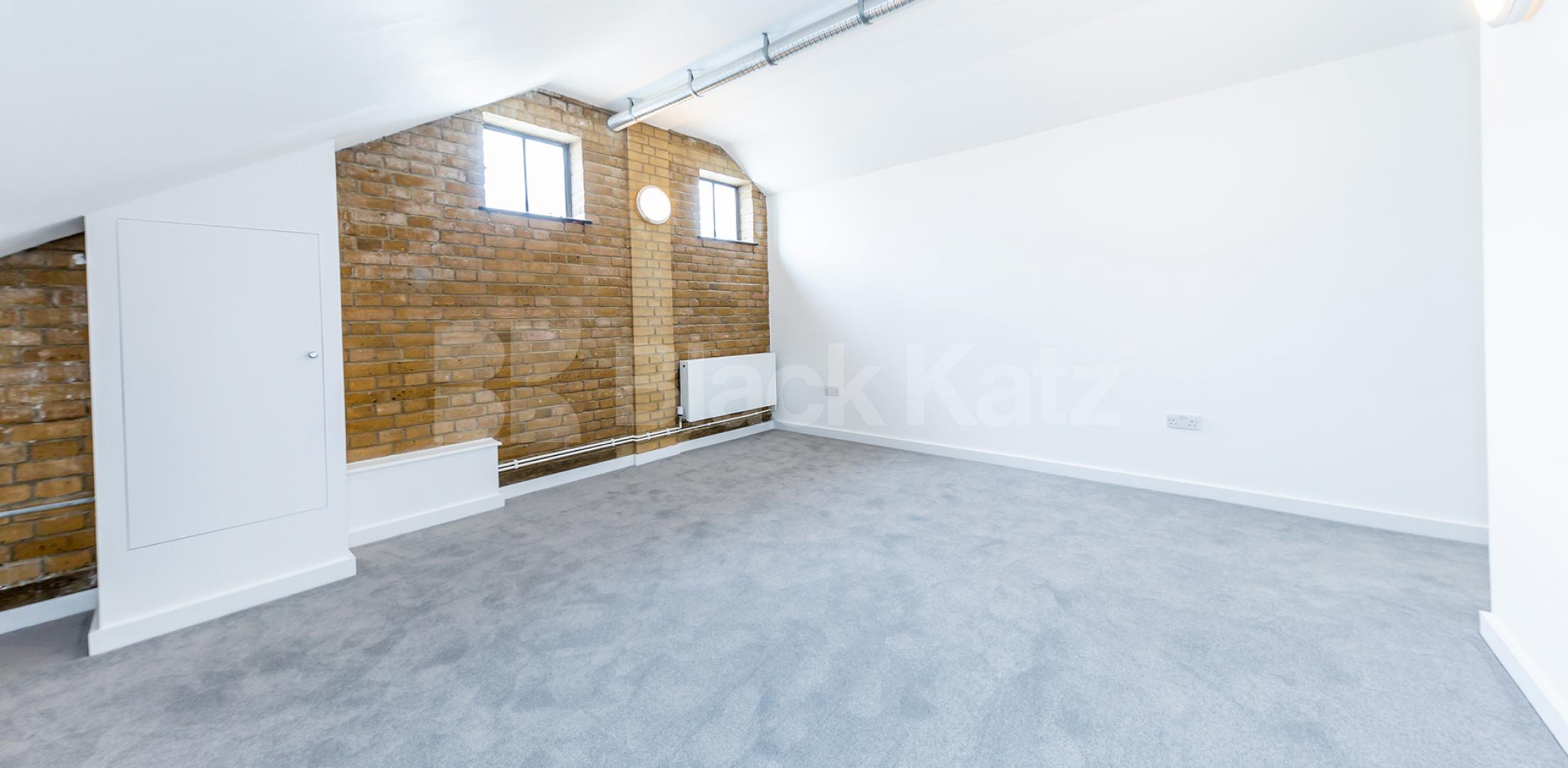			2 Bedroom, 2 bath, 1 reception Apartment			 SPRINGFIELD HOUSE LOFTS-TYSSEN STREET, DALSTON/HAGGERSTON