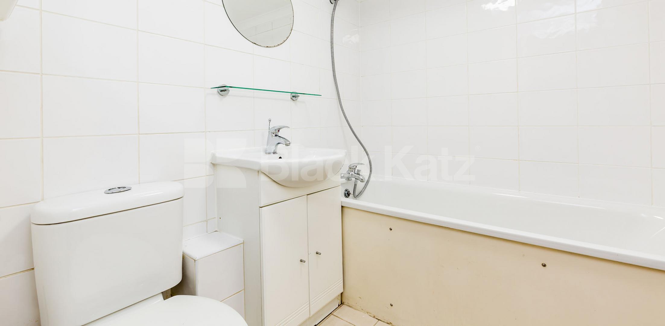 			New Instruction, 1 Bedroom, 1 bath, 1 reception Flat			 Caledonian Road, KINGS CROSS