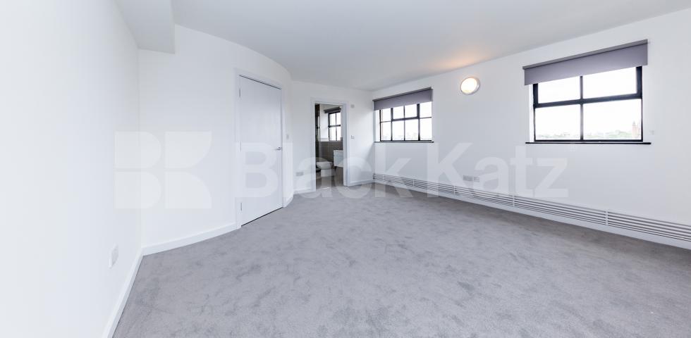 			4 Bedroom, 2 bath, 1 reception Apartment			 SPRINGFIELD HOUSE LOFTS-TYSSEN STREET, DALSTON/HAGGERSTON