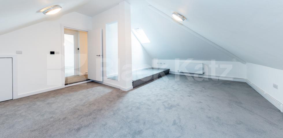 			4 Bedroom, 2 bath, 1 reception Apartment			 SPRINGFIELD HOUSE LOFTS-TYSSEN STREET, DALSTON/HAGGERSTON