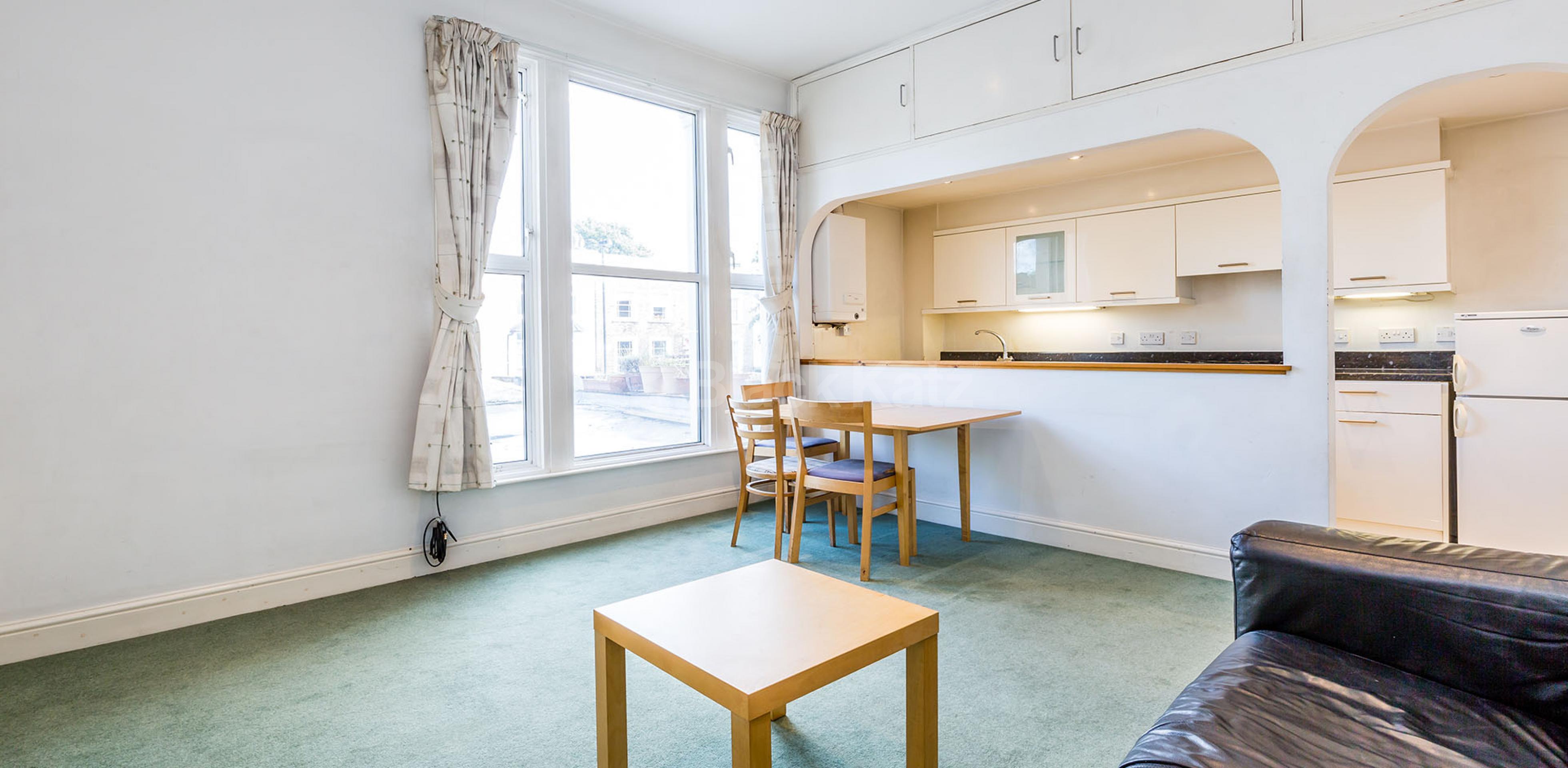 			BRIGHT AND SPACIOUS 1 BEDROOM APARTMENT, 1 Bedroom, 1 bath, 1 reception Flat			 Caledonian Road, KING'S CROSS-BARNSBURY-ISLINGTON N1