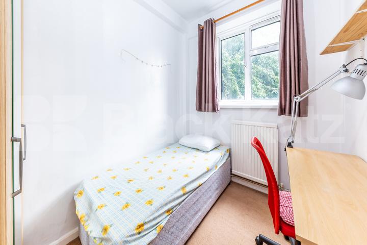 3 bedroom property located in Bloomsbury close to Kings Cross Station Sidmouth Street, KINGS CROSS 