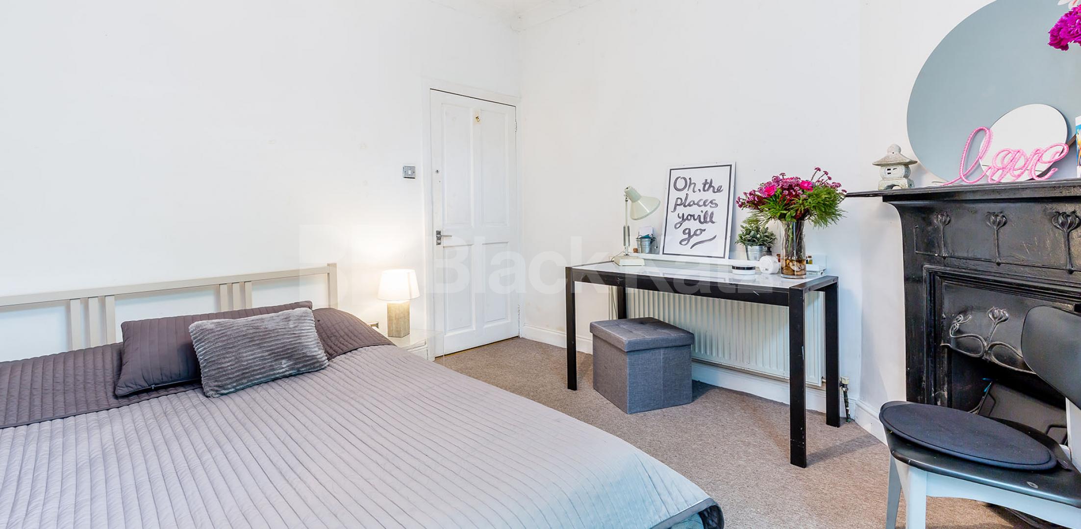 			BEAUTIFUL TWO BEDROOM GARDEN FLAT WITH STUDY/GUEST ROOM, 2 Bedroom, 1 bath, 1 reception Flat			 Hertford Road, DE BEAUVOIR-DALSTON-HAGGERSTON