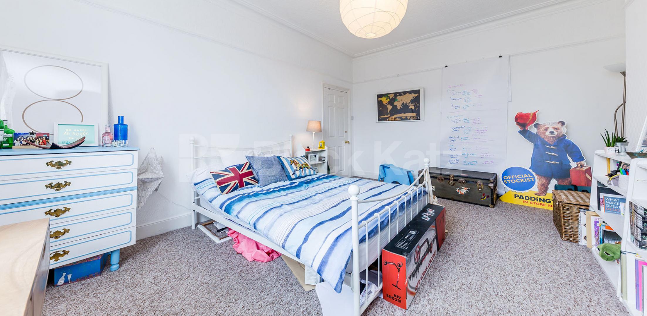 			GOOD FOR 4 SHARERS & MINS TO TUBE!, 3 Bedroom, 1 bath, 1 reception Flat			 Beacon Hill, CALEDONIAN ROAD