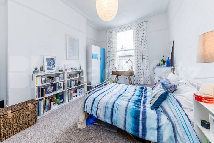 perfect for 4 sharers, located in the sought after area of Hillmarton  Beacon Hill, Hillmarton Conservation Area 