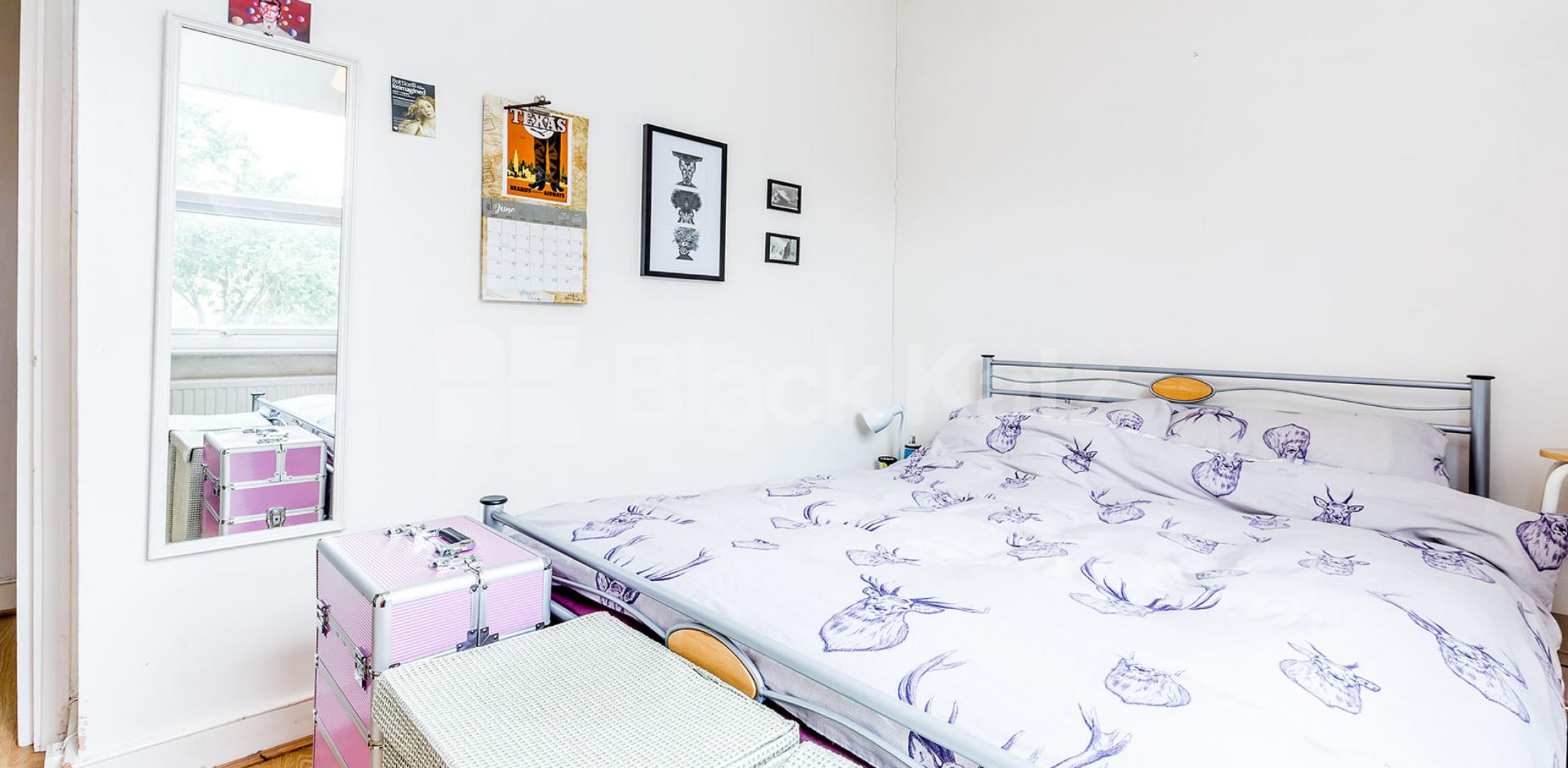 			SPACIOUS BRIGHT AND AIRY TWO BEDROOM APARTMENT, 2 Bedroom, 1 bath, 1 reception Flat			 Regina Road, FINSBURY PARK-STROUD GREEN 