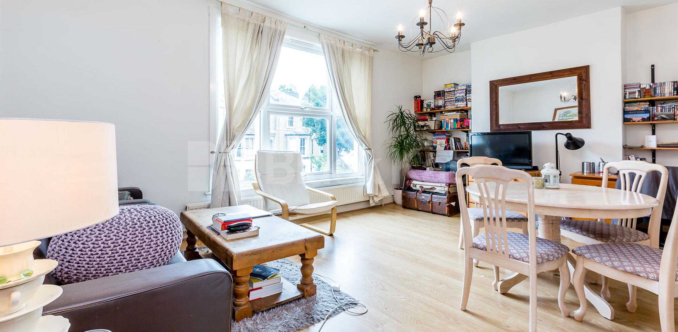 			SPACIOUS BRIGHT AND AIRY TWO BEDROOM APARTMENT, 2 Bedroom, 1 bath, 1 reception Flat			 Regina Road, FINSBURY PARK-STROUD GREEN 