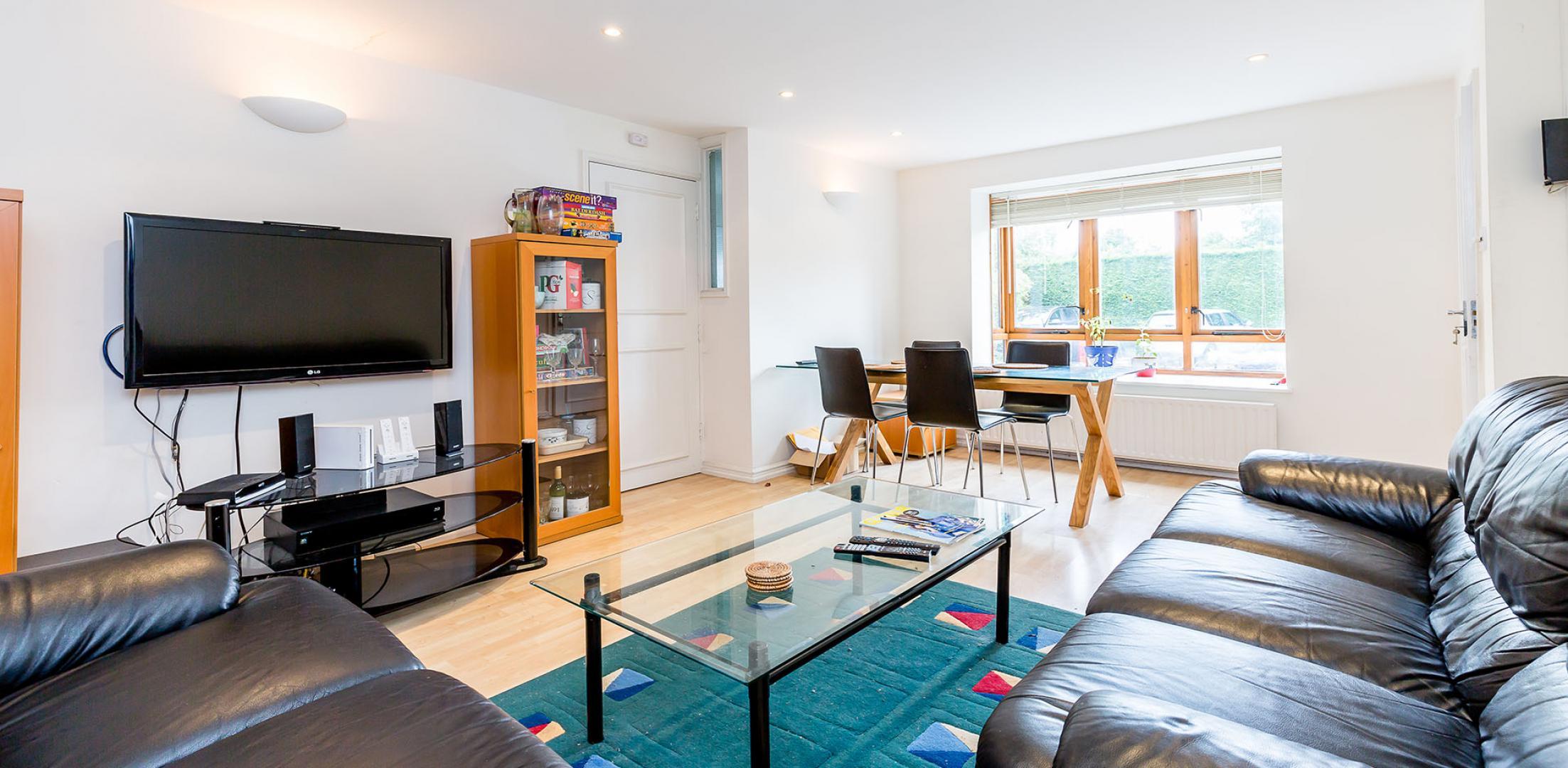 			3 Bedroom, 2 bath, 1 reception Flat			 The Causeway, East Finchley
