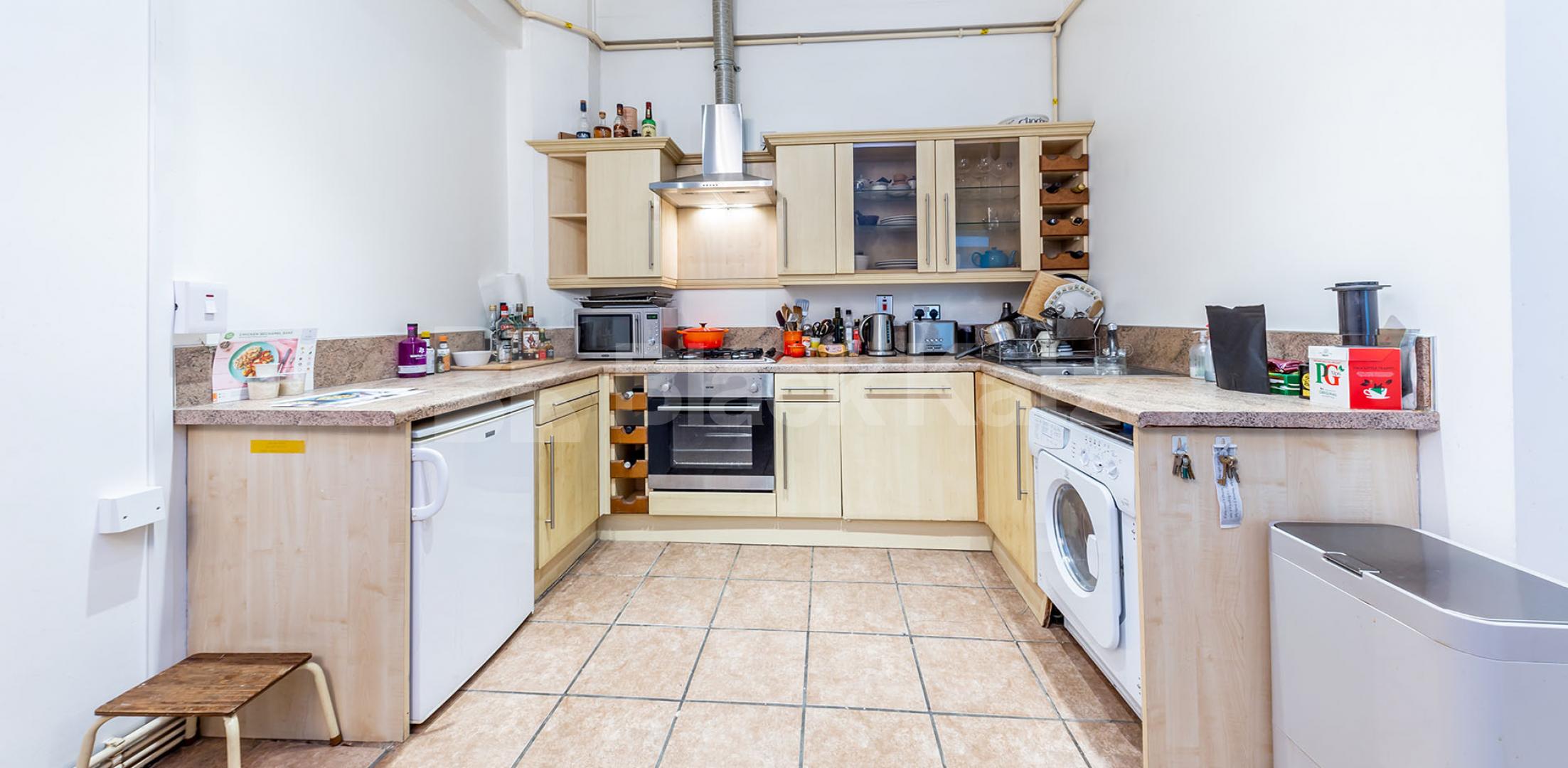 			1 Bedroom, 1 bath, 1 reception Apartment			 EAGLE HOUSE-EAGLE WHARF ROAD, CANONBURY-OLD STREET