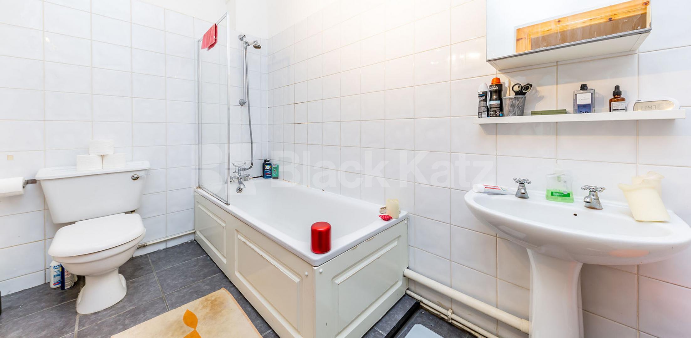 			1 Bedroom, 1 bath, 1 reception Apartment			 EAGLE HOUSE-EAGLE WHARF ROAD, CANONBURY-OLD STREET