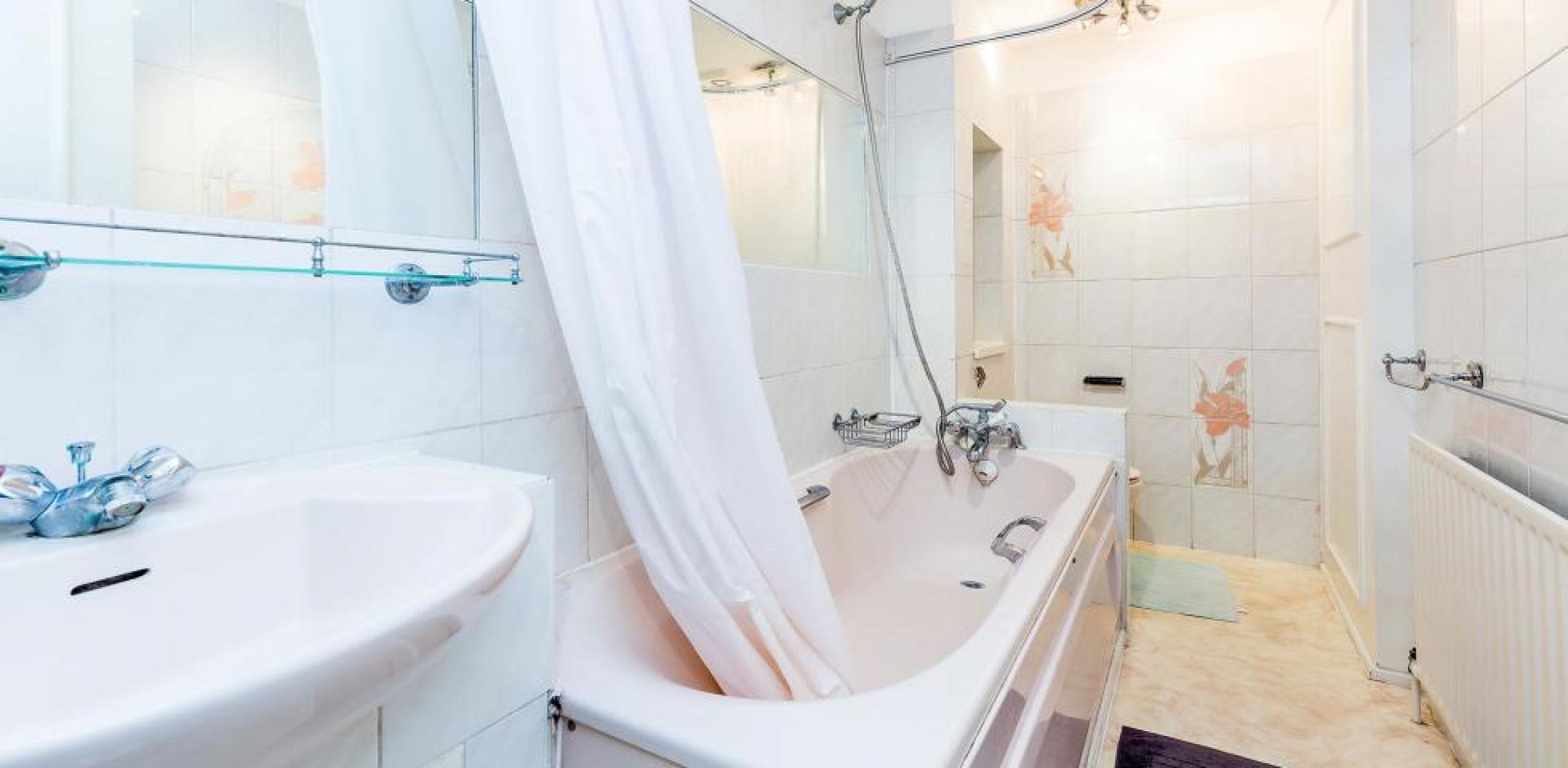 			3 Bedroom, 2 bath, 1 reception Flat			 The Causeway, East Finchley