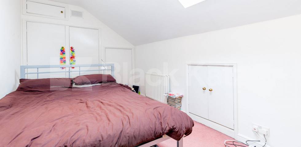 			3 Bedroom, 2 bath, 1 reception Flat			 The Causeway, East Finchley