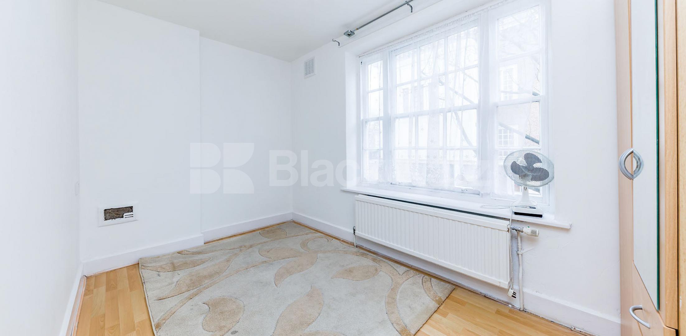 			4 Bedroom, 1 bath, 1 reception Apartment			 Richmond Grove N1, ISLINGTON