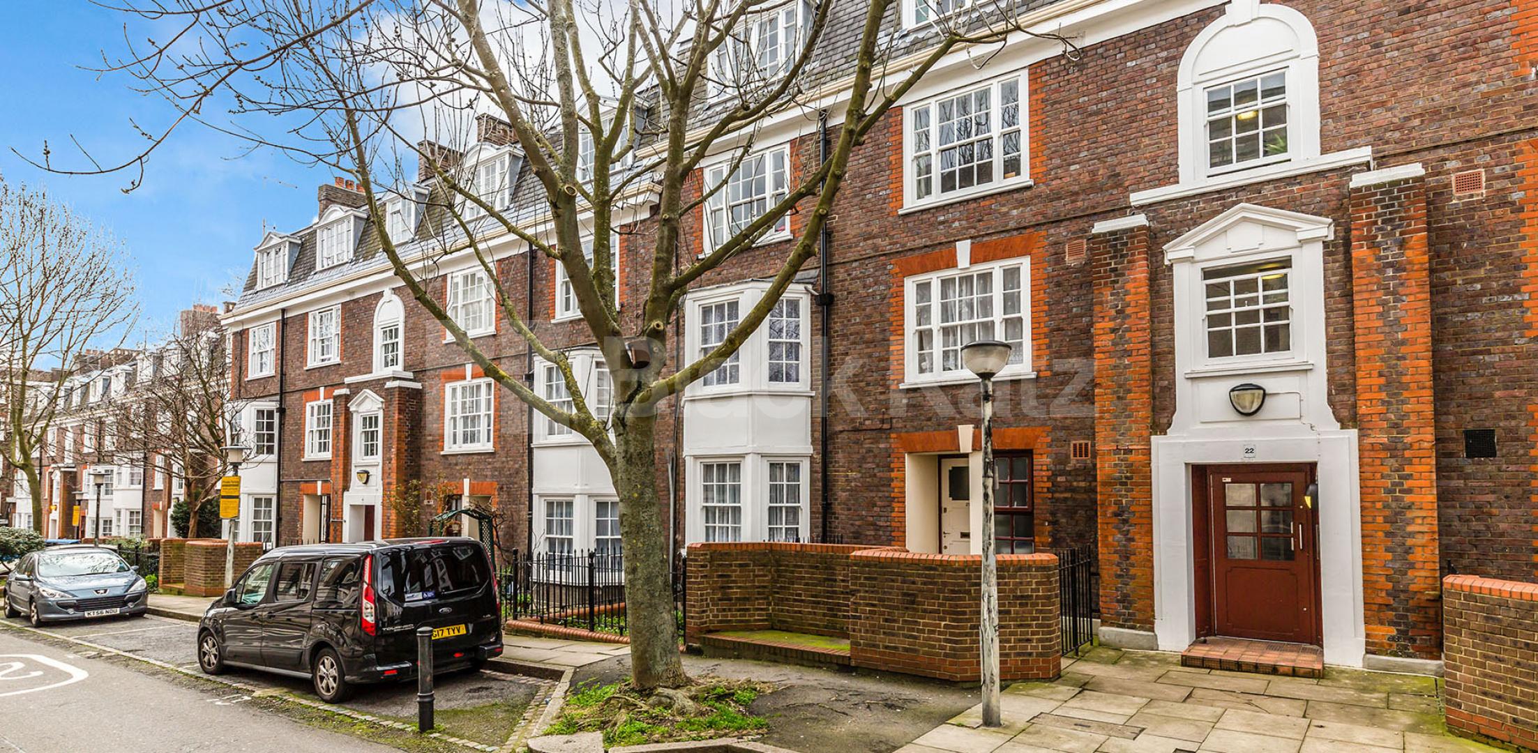 			4 Bedroom, 1 bath, 1 reception Apartment			 Richmond Grove N1, ISLINGTON