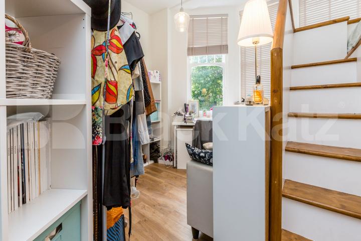 			Studio Apartment, 1 bath, 1 reception Apartment			 Fortis Green Road, Muswell Hill