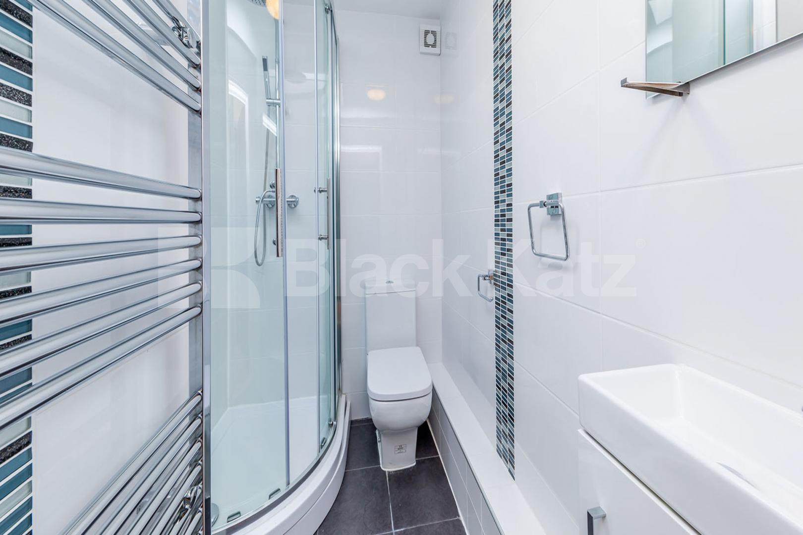 one bedroom with an additional room to be used as a study  Springdale Road, Stoke Newington