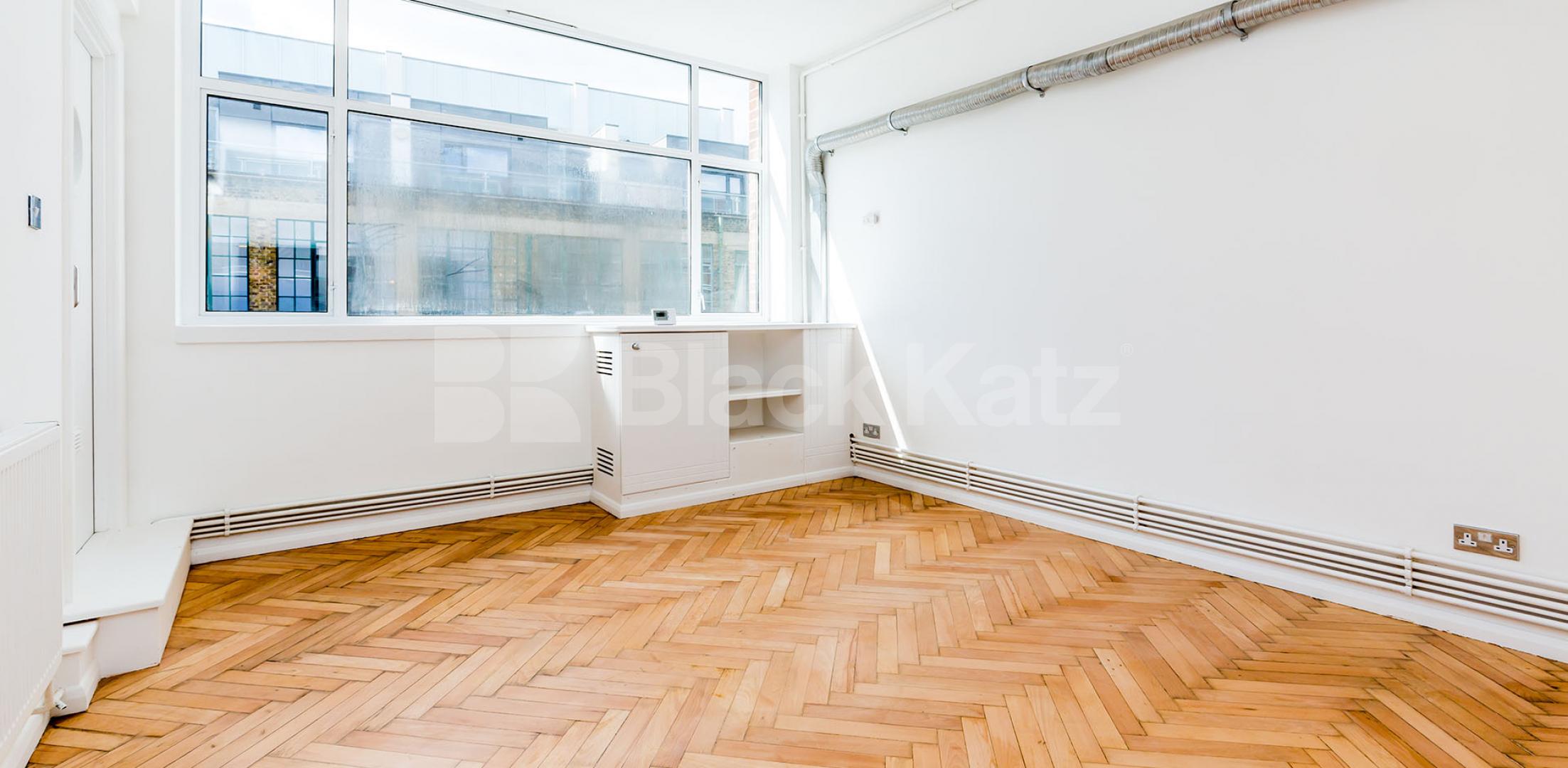 			SPACIOUS THREE BEDROOM LIVE/WORK WAREHOUSE CONVERSION, 3 Bedroom, 1 bath, 1 reception Flat			 GROVE HOUSE-TUDOR ROAD, HACKNEY-BETHNAL GREEN-LONDON FIELDS