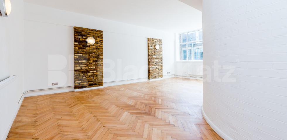 			SPACIOUS THREE BEDROOM LIVE/WORK WAREHOUSE CONVERSION, 3 Bedroom, 1 bath, 1 reception Flat			 GROVE HOUSE-TUDOR ROAD, HACKNEY-BETHNAL GREEN-LONDON FIELDS