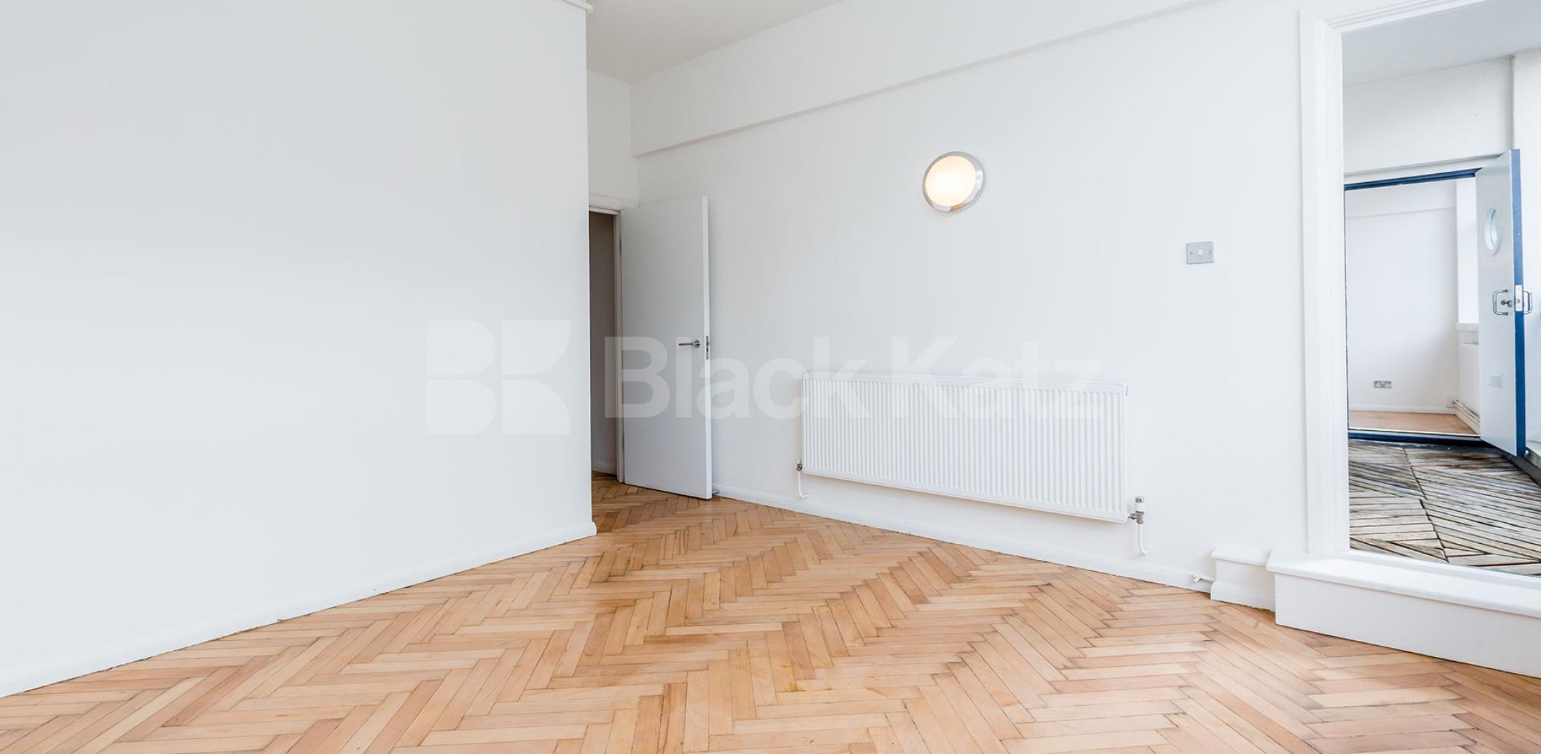 			SPACIOUS THREE BEDROOM LIVE/WORK WAREHOUSE CONVERSION, 3 Bedroom, 1 bath, 1 reception Flat			 GROVE HOUSE-TUDOR ROAD, HACKNEY-BETHNAL GREEN-LONDON FIELDS