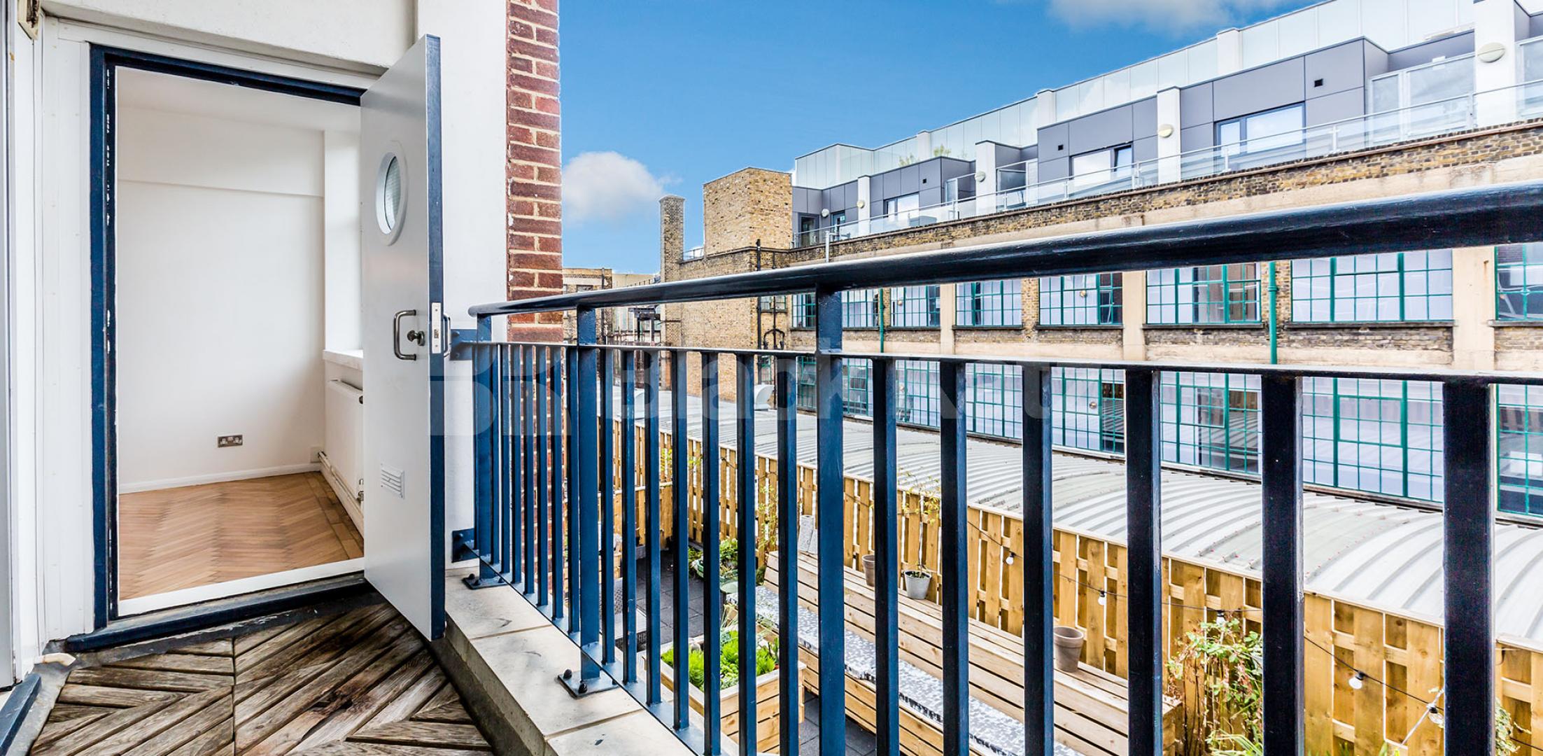 			SPACIOUS THREE BEDROOM LIVE/WORK WAREHOUSE CONVERSION, 3 Bedroom, 1 bath, 1 reception Flat			 GROVE HOUSE-TUDOR ROAD, HACKNEY-BETHNAL GREEN-LONDON FIELDS