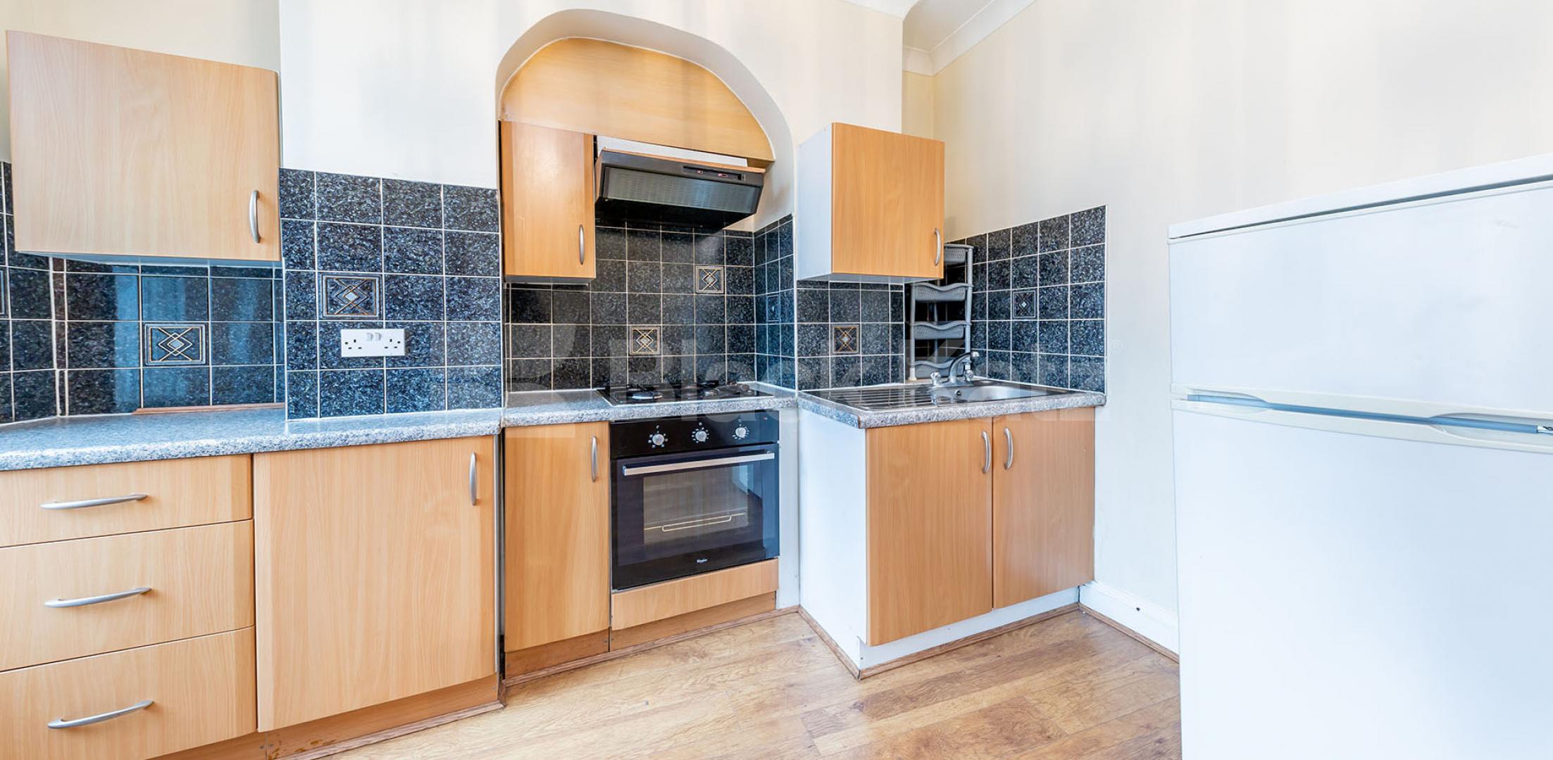 			LOCATION LOCATION LOCATION !!!, 1 Bedroom, 1 bath, 1 reception Flat			 Goswell Road, ANGEL