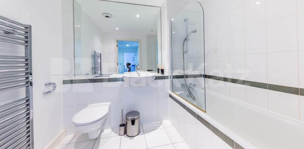 			VIRTUAL TOUR AVAILABLE!, 1 Bedroom, 1 bath, 1 reception Apartment			 Crane Heights / Waterside Way, Tottenham Hale