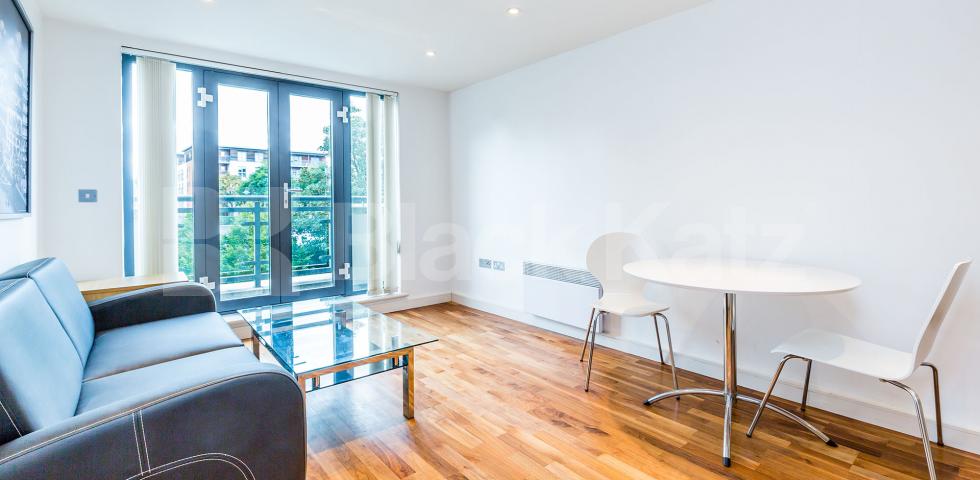 			MODERN 1 BEDROOM APARTMENT, 1 Bedroom, 1 bath, 1 reception Flat			 Bow Connection, Fairfield Road, BOW