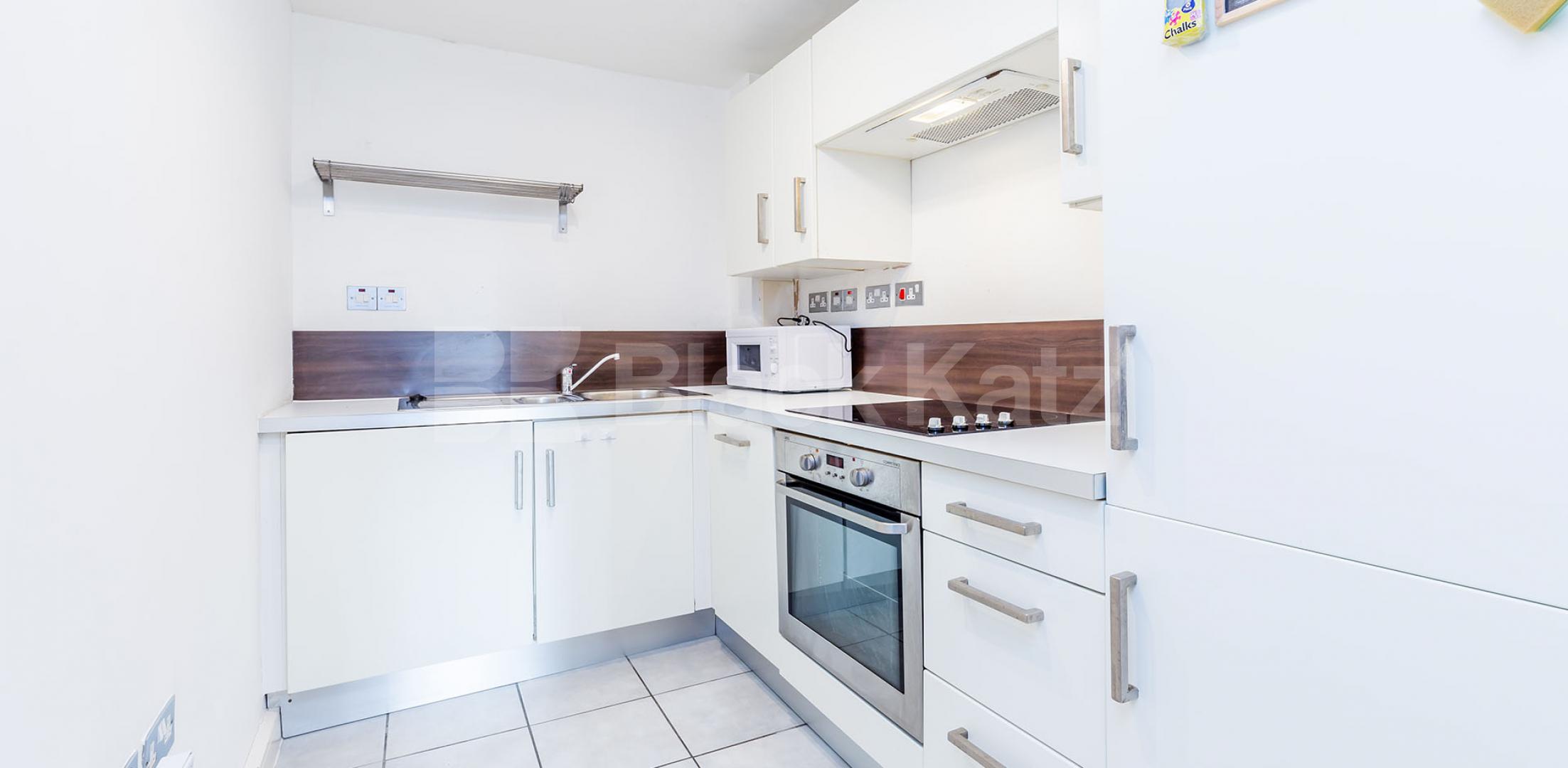 			Studio Apartment, 1 bath, 1 reception Apartment			 Cubitt Street WC1  , KINGS CROSS / ISLINGTON 