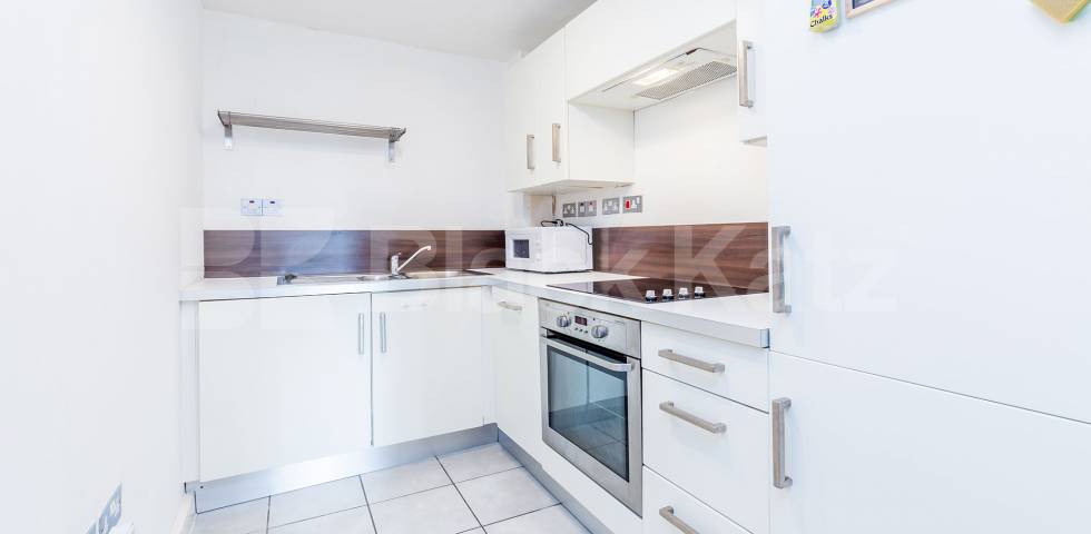			MODERN 1 BEDROOM APARTMENT, 1 Bedroom, 1 bath, 1 reception Flat			 Bow Connection, Fairfield Road, BOW