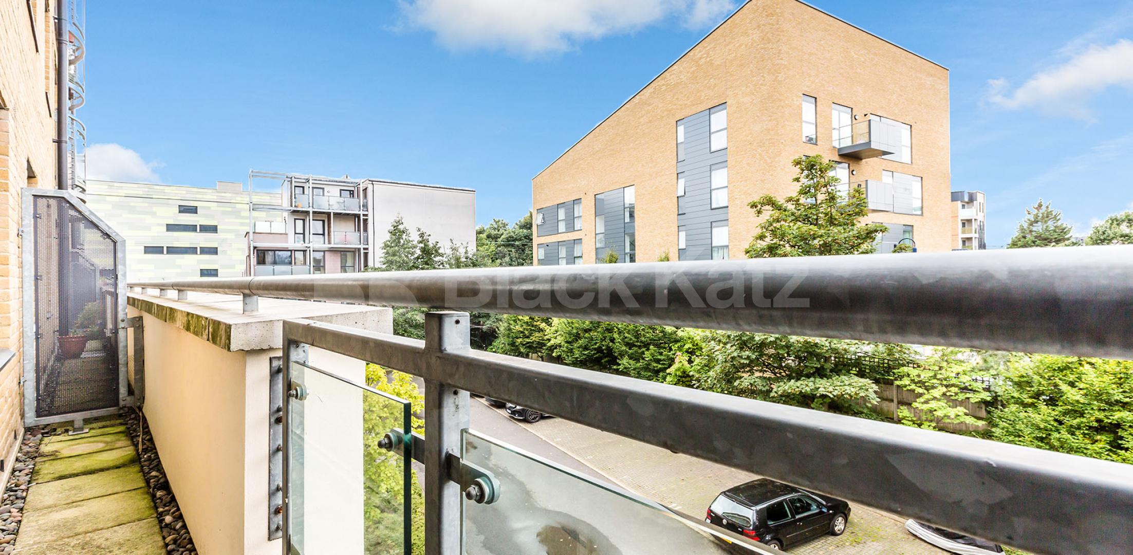 			MODERN 1 BEDROOM APARTMENT, 1 Bedroom, 1 bath, 1 reception Flat			 Bow Connection, Fairfield Road, BOW