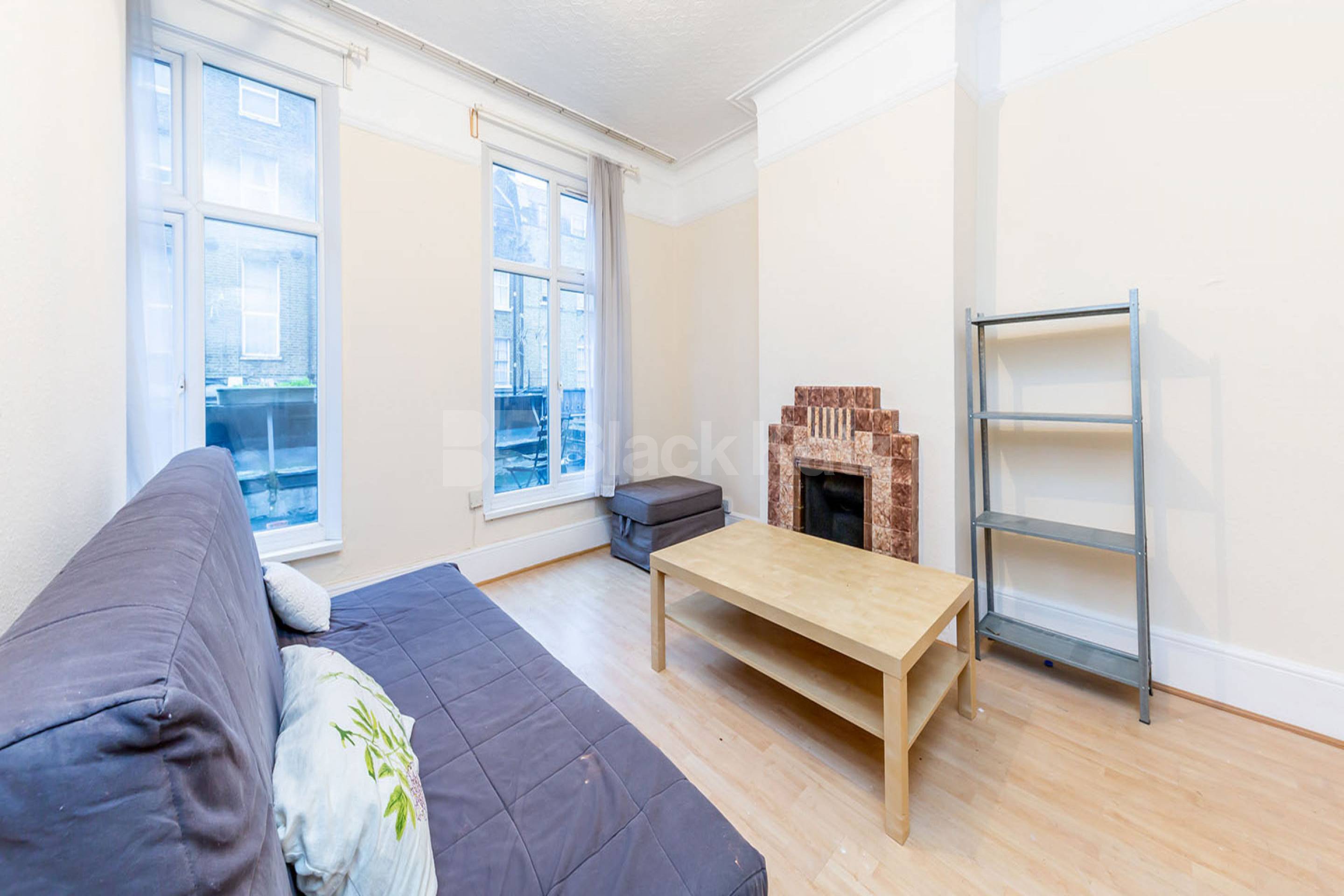 A large three bedroom maisonette set with in a conversion on Chapel Market Chapel Market, N1, Angel N1
