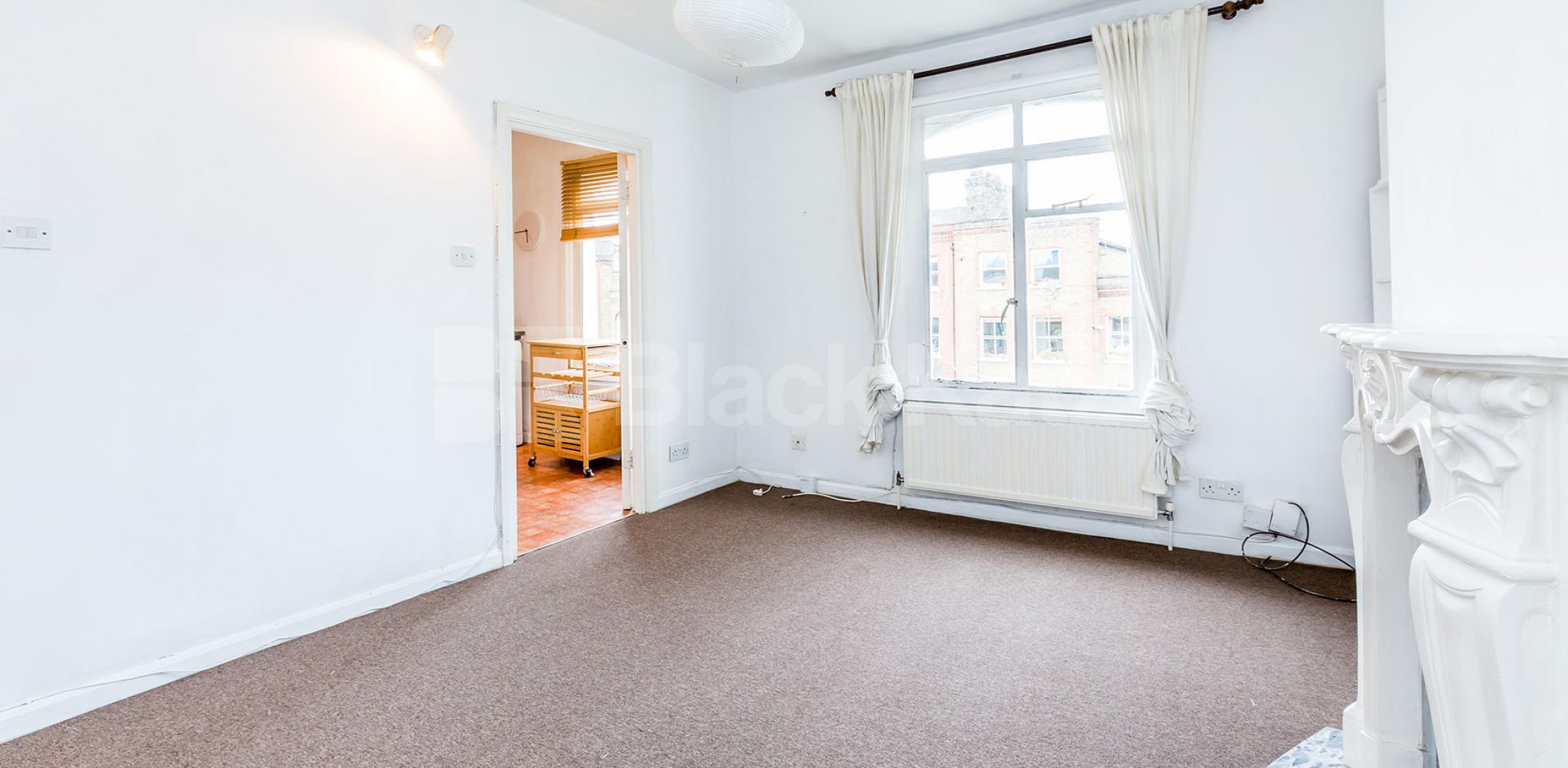 			BEAUTIFUL PERIOD CONVERSION, 1 Bedroom, 1 bath, 1 reception Flat			 Southgate Road, ISLINGTON-DE BEAUVOIR-DALSTON