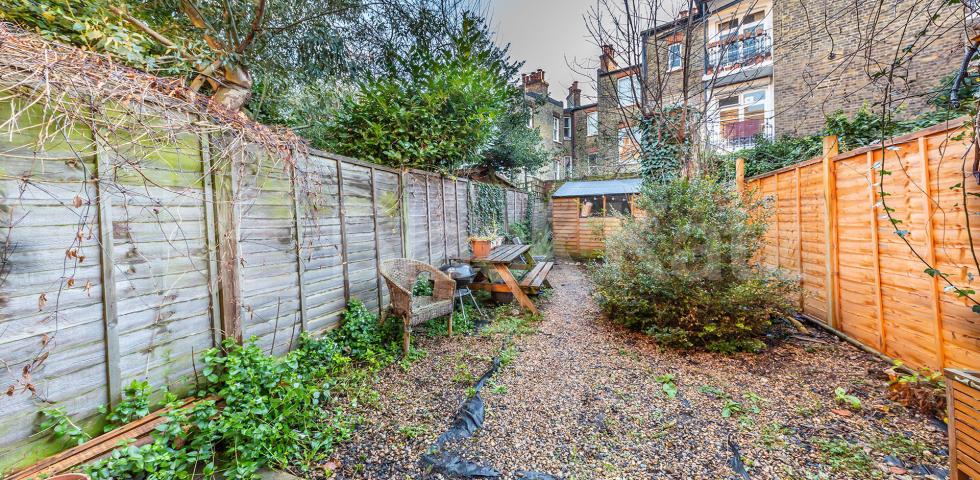 			NEW INSTRUCTION!, 1 Bedroom, 1 bath, 1 reception Ground Floor Flat			 Cromwell Ave Highgate , HIGHGATE