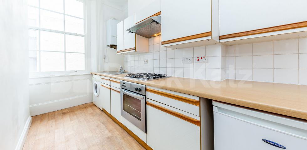 			2 Bedroom, 1 bath, 1 reception Apartment			 York Way , ISLINGTON