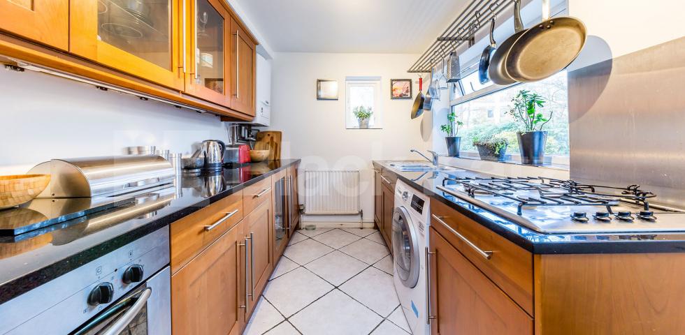 			Coleridge School Catchment !, 2 Bedroom, 1 bath, 1 reception Ground Floor Flat			 Christchurch Rd, Crouch End