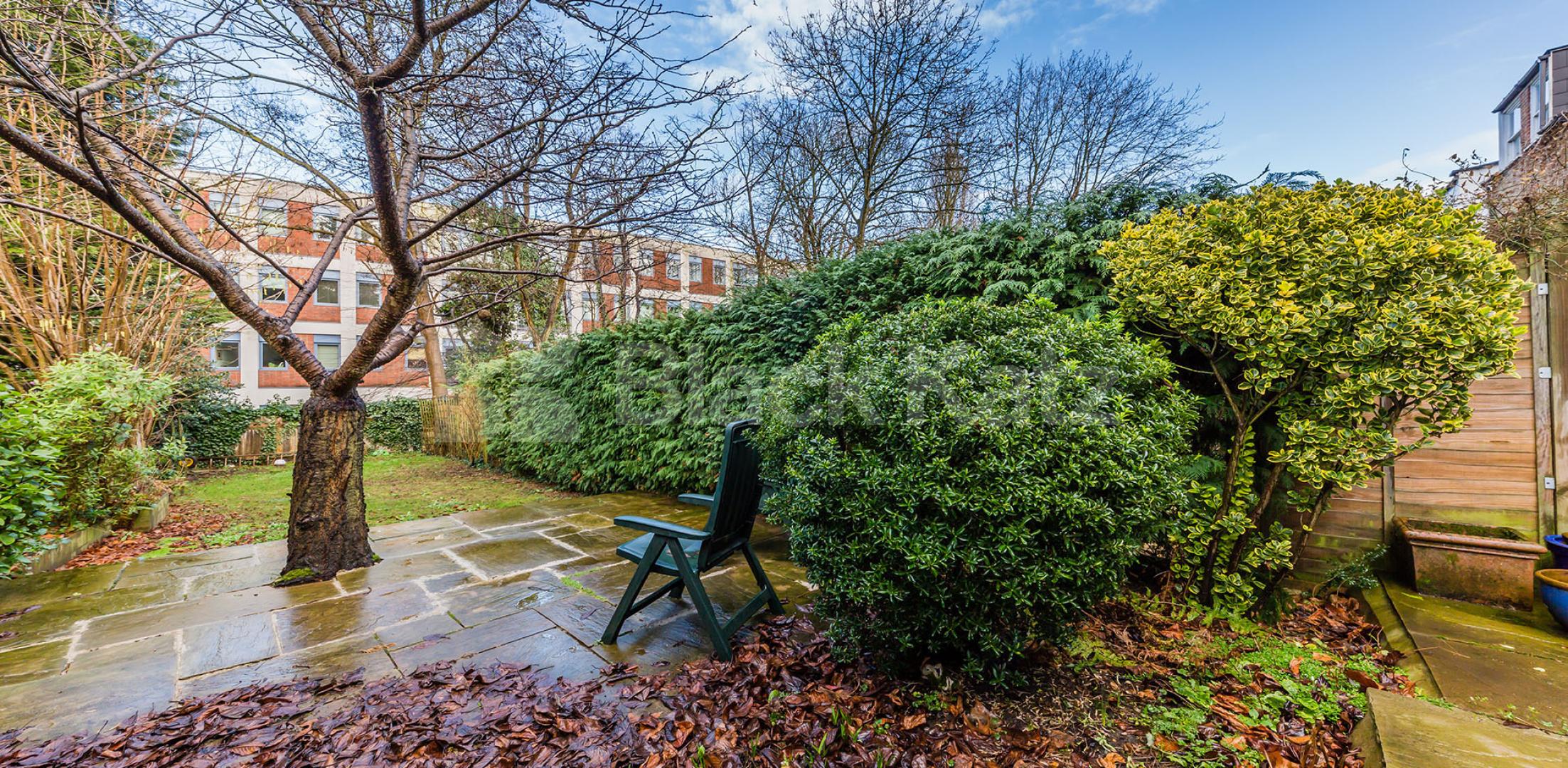 			Coleridge School Catchment !, 2 Bedroom, 1 bath, 1 reception Ground Floor Flat			 Christchurch Rd, Crouch End