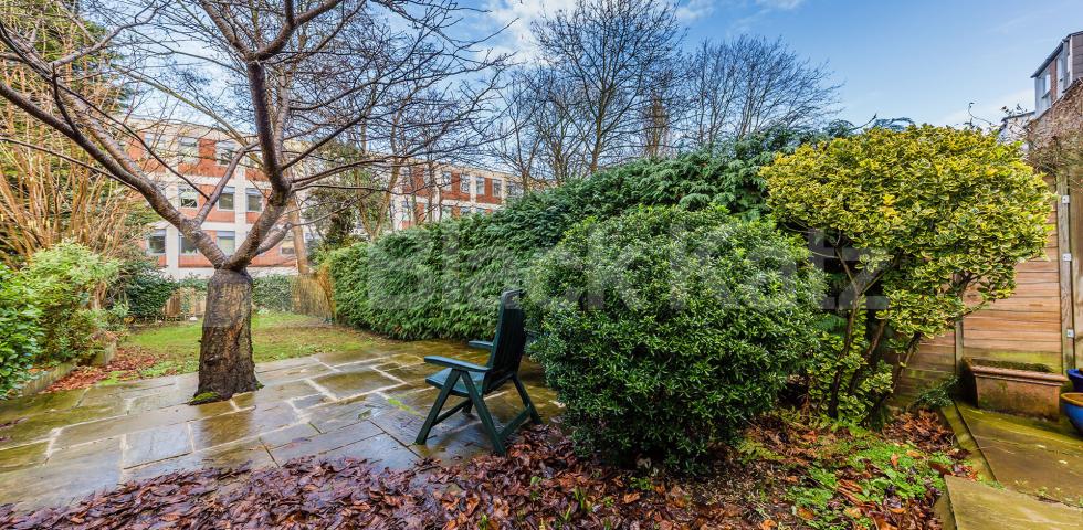 			Coleridge School Catchment !, 2 Bedroom, 1 bath, 1 reception Ground Floor Flat			 Christchurch Rd, Crouch End