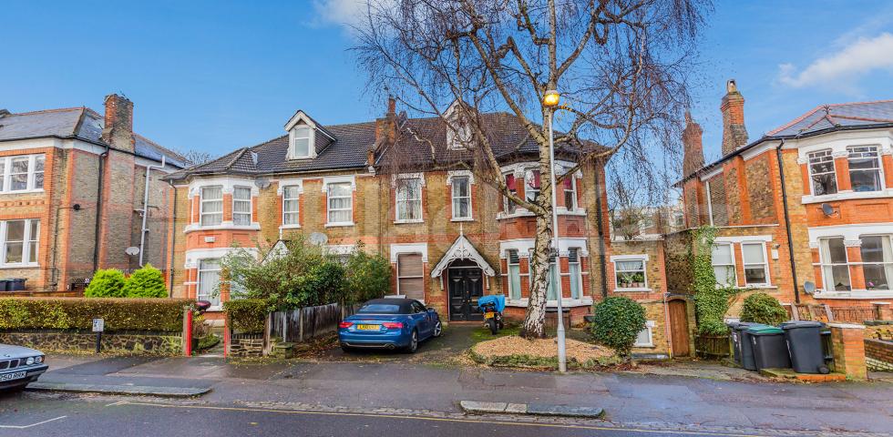 			Coleridge School Catchment !, 2 Bedroom, 1 bath, 1 reception Ground Floor Flat			 Christchurch Rd, Crouch End