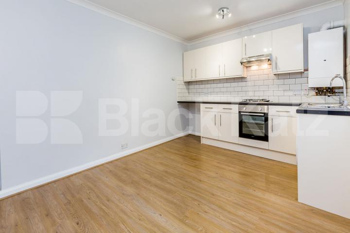 Located only a few minutes to Highbury & Islington Upper Street, Highbury & Islington 