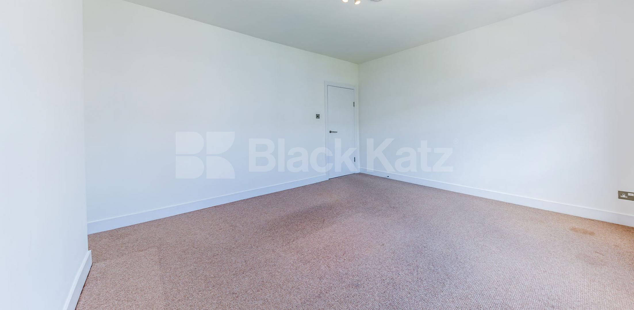 			NEW INSTRUCTION, 2 Bedroom, 1 bath, 1 reception Apartment			 TEMPLE STREET, BETHNAL GREEN-HACKNEY-LONDON FIELDS