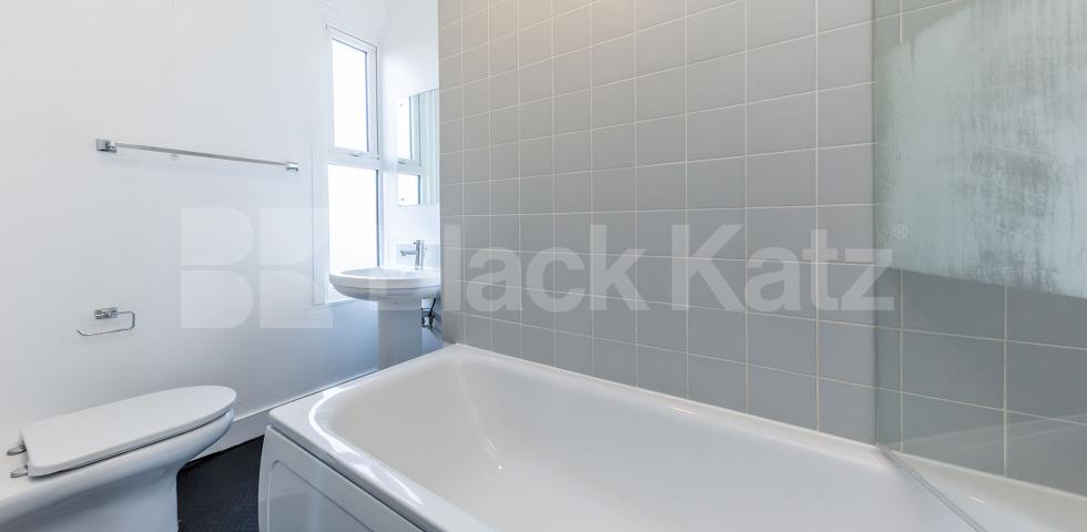 			NEW INSTRUCTION, 2 Bedroom, 1 bath, 1 reception Apartment			 TEMPLE STREET, BETHNAL GREEN-HACKNEY-LONDON FIELDS