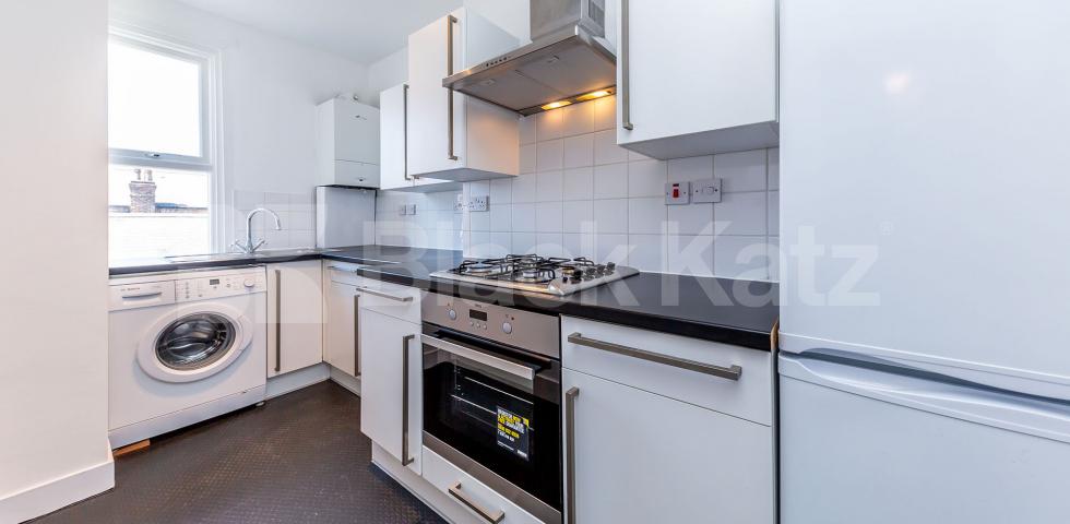 			NEW INSTRUCTION, 2 Bedroom, 1 bath, 1 reception Apartment			 TEMPLE STREET, BETHNAL GREEN-HACKNEY-LONDON FIELDS