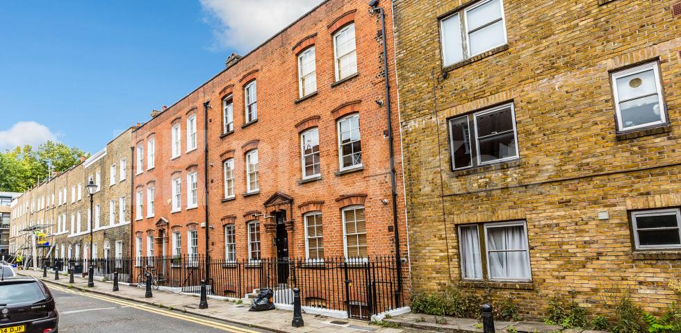 			New Instruction, 1 Bedroom, 1 bath, 1 reception Flat			 Paget Street, ANGEL-CLERKENWELL