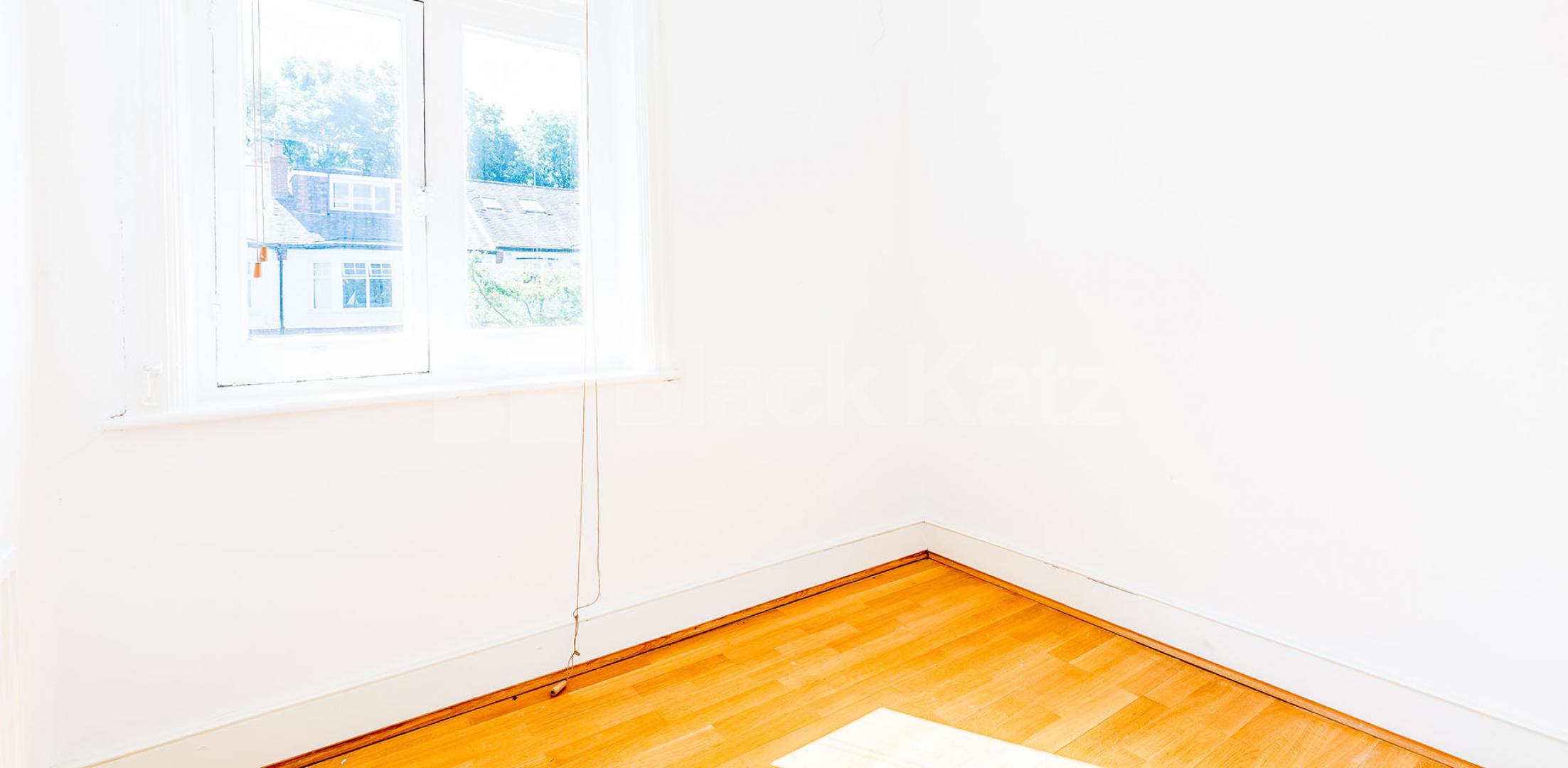 			Rent inclusive of gas and electricity!, 1 Bedroom, 1 bath, 1 reception Flat			 Birchington Road, Crouch End