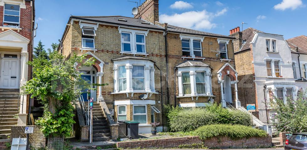 			Great 2 Double Bed Apartment !!!, 2 Bedroom, 1 bath, 1 reception Flat			 Ferme Park Road, Crouch End, N8
