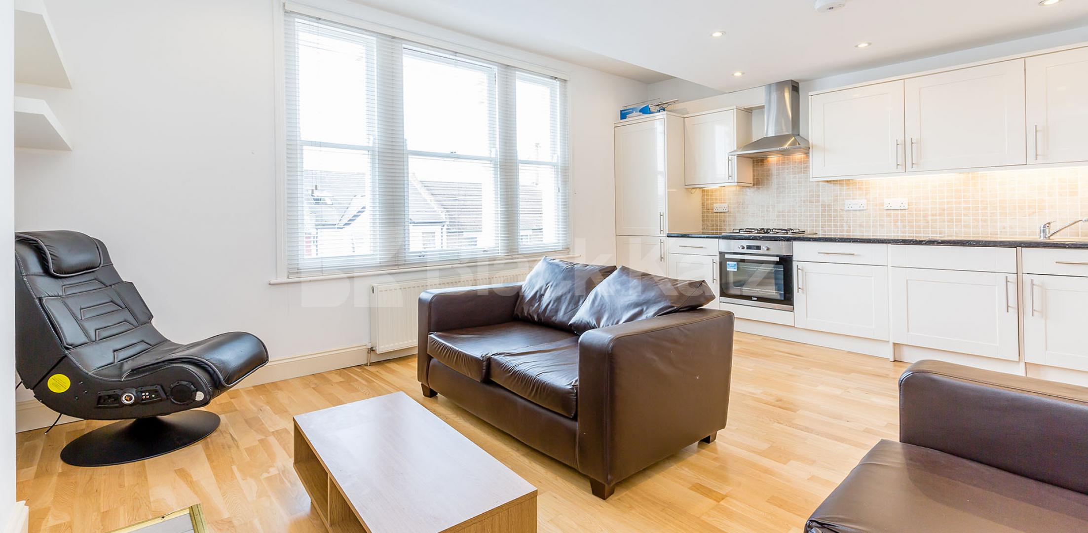 			Great 3 Double Bed Property !, 3 Bedroom, 1 bath, 1 reception Flat			 Myddleton Road, BOUNDS GREEN