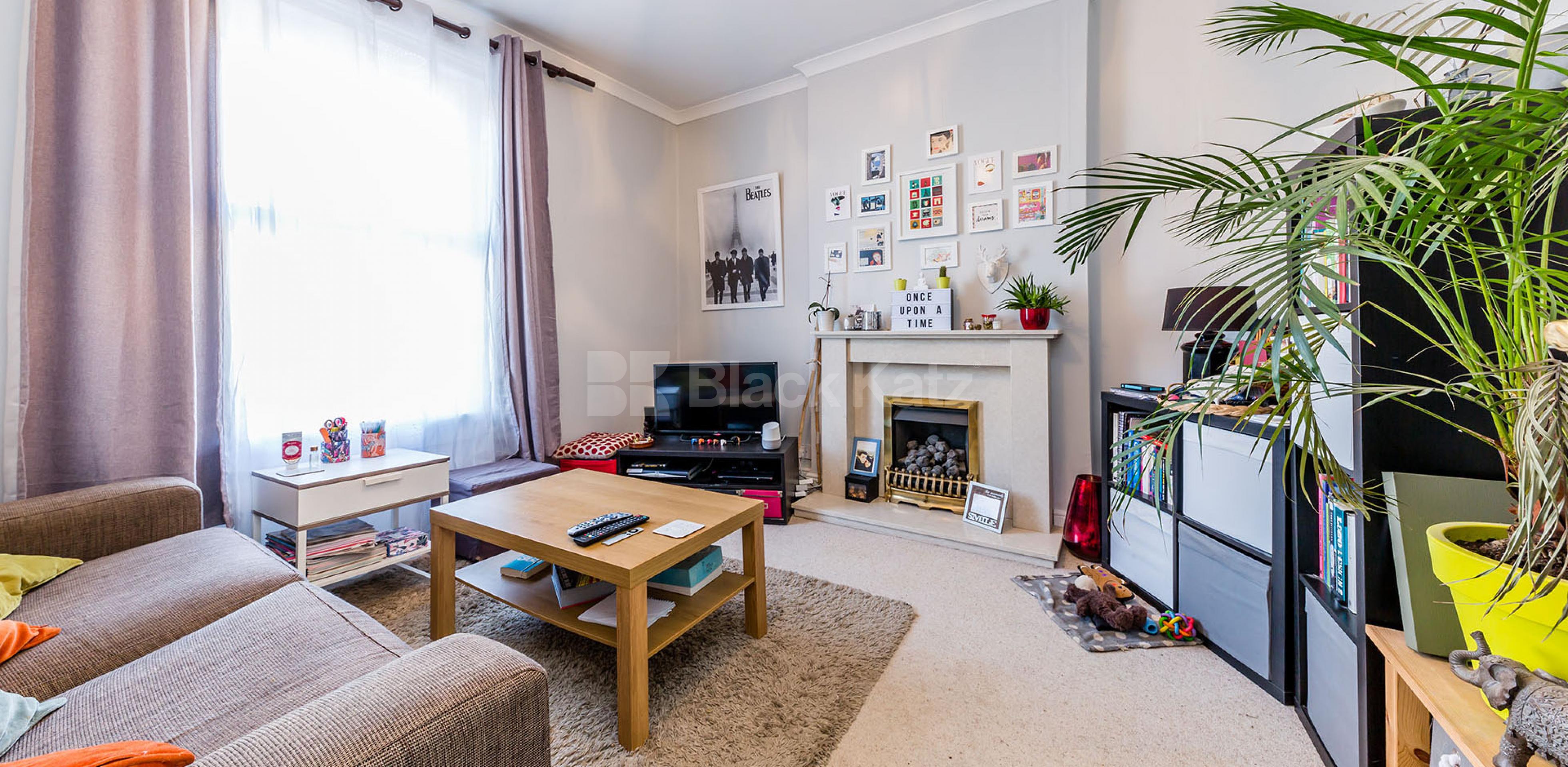 			UNDER FULL REFURBISHMENT Fantastic Garden Property , 2 Bedroom, 1 bath, 1 reception Flat			 Long Lane, East Finchley N2