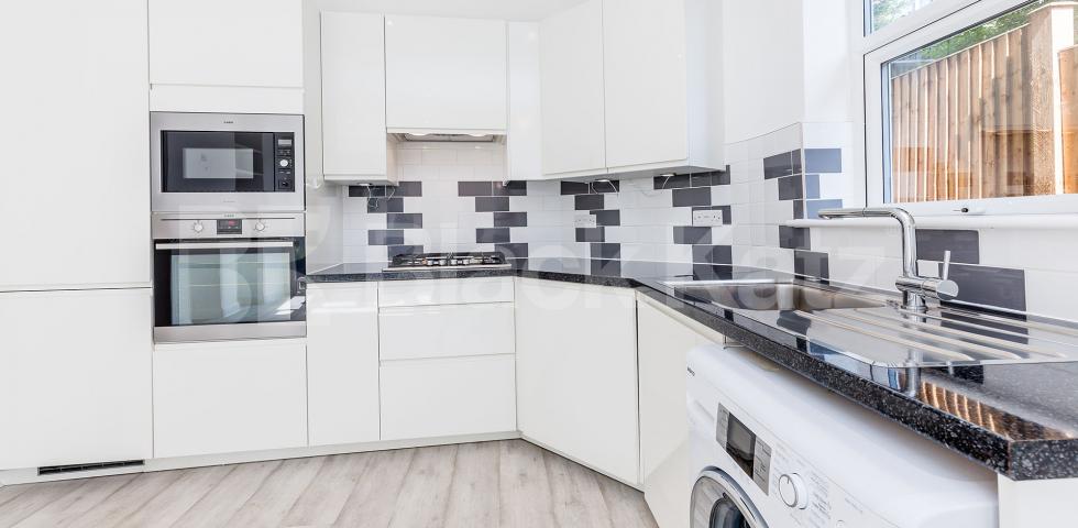 Muswell Hill primary school catchment, 2 Bedroom, 1 bath, 1 reception Flat			 Alexandra Gardens, Muswell Hill