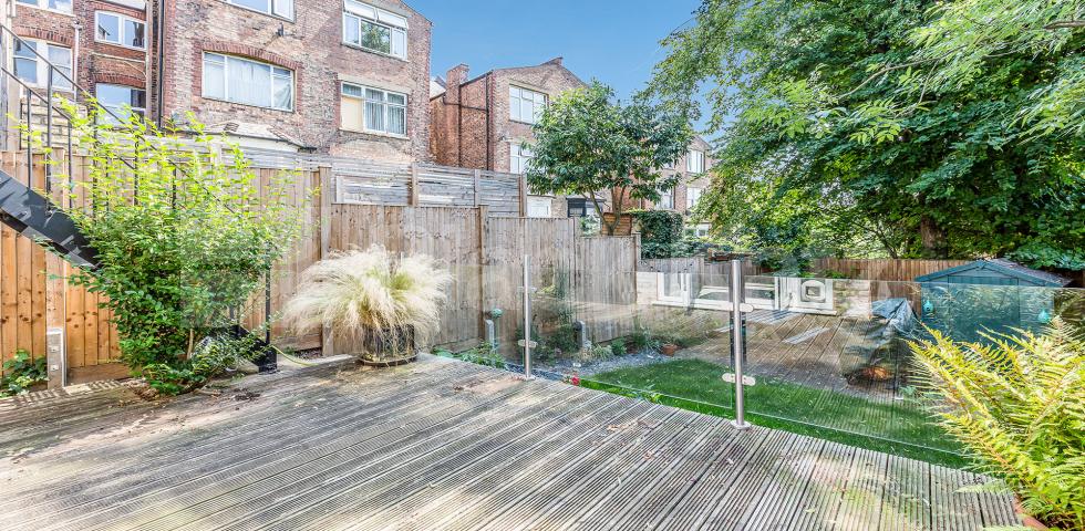 Muswell Hill primary school catchment, 2 Bedroom, 1 bath, 1 reception Flat			 Alexandra Gardens, Muswell Hill